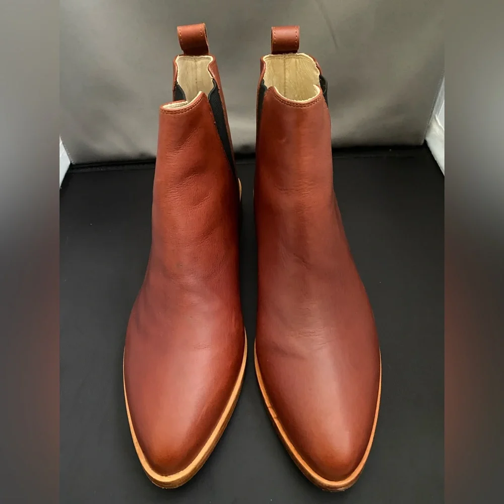 Nisolo Chelsea Leather Boot Brandy Size 9 only worn once - Picture 6 of 14